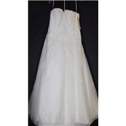 IVORY STRAPLESS LACE OVERLAY WEDDING GOWN