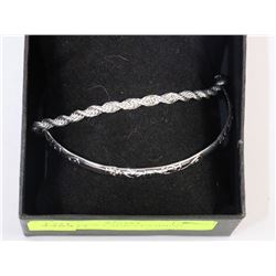 PAIR OF NEW LADIES FASHION BRACELETS
