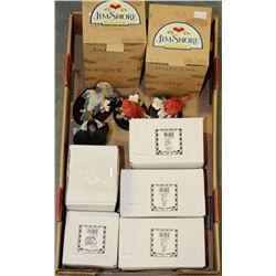 FLAT OF GIFT SHOP ORNAMENTS