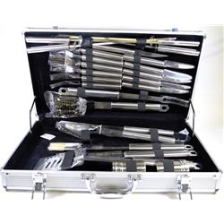 NEW BARBECUE SET IN METAL CARRY CASE & TOOLS