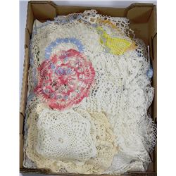 FLAT OF DOILIES