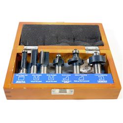 MASTERCRAFT ROUTER BIT SET IN WOOD BOX