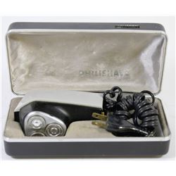 VINTAGE PHILIPS DELUXE SHAVER W/3 SHAVING