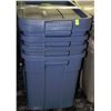 Image 1 : LOT OF 4 BLUE RUBBERMAID TUBS WITH LIDS