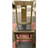Image 1 : VINTAGE SOLID OAK SIDE CHAIR