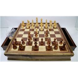 NEW WOODEN CHESS SET