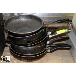 LOT OF 8 FRYING PANS