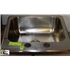 Image 1 : NEW STAINLESS STEEL HAND SINK 15"X15"