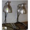 Image 1 : PAIR OF HEAT LAMPS