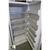 Image 2 : FRIGIDAIRE UPRIGHT FREEZER