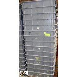 STACK OF 15 DOUGH CONTAINERS FOR RISING