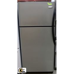 FRIDGIDAIRE TWO DOOR FRIDGE