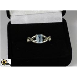 AQUAMARINE .925 SILVER RING SIZE 7