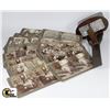 Image 1 : VINTAGE 3D VIEWER WITH CARDS