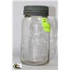 Image 1 : VINTAGE CROWN MASON JAR WITH LID