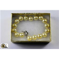 #7-LIGHT YELLOW SEASHELL PEARL BRACELET