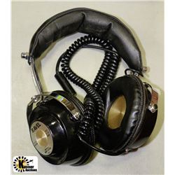 PAIR OF VINTAGE RAVEL STEREO BLACK
