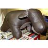 Image 1 : NEW REINER LEATHER MOOSE OTTOMAN