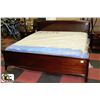 Image 3 : MAHOGANY GIBBARD BEDROOM SUITE- MATTRESS NOT INCL.