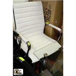 WHITE LEATHERETTE HYDRAULIC LIFT OFFICE CHAIR
