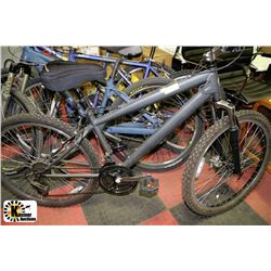 SCHWINN LADIES 18 SPEED MOUNTAIN BIKE