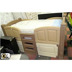 SINGLE CASTLE BED WITH STORAGE AND LADDER