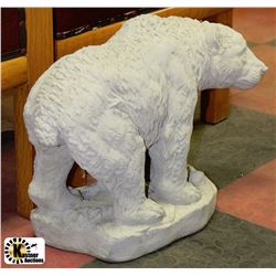 CEMENT GRIZZLEY BEAR 16"X19" =50LBS