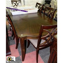 DELUXE SHOWHOME TABLE WITH LEAF AND 6 SIDECHAIRS