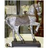 Image 1 : SHOWHOME HORSE ORNAMENT