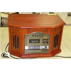 NOSTALGIC RADIO & RECORD PLAYER