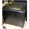 Image 1 : LEATHERETTE OTTOMAN