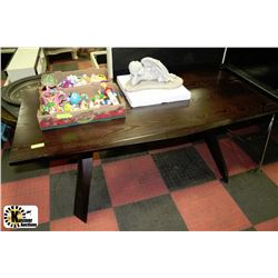 SHOWHOME WOOD KITCHEN TABLE