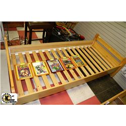 SOLID WOOD SINGLE BEDFRAME