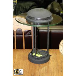 BLACK AND GLASS TABLE LAMP
