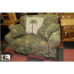 GREEN LAZY BOY LOVESEAT 57" X 36"
