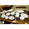 Image 1 : NORITAKE ROYALE MINT 93 PIECE DINNERWARE SET
