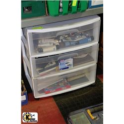 TOTE FULL OF ANIMAL PLANTERS AND PLANT HOLDERS