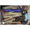 Image 1 : TUB OF MISC TOOLS & HARDWARE