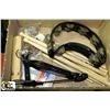 Image 1 : BOX W/MUSICAL INSTRUMENTS INCL. 4 SETS OF