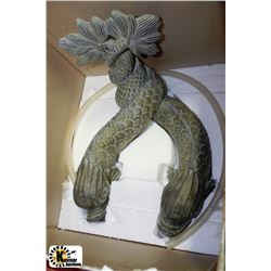 DOUBLE FISH SPOUTING FOUNTAIN