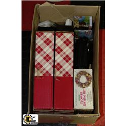 BOX WITH ARTS & CRAFTS INCLUDING SOUVENIR PEN