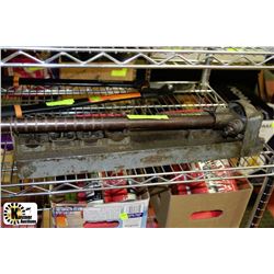 VINTAGE CRAFTSMAN PIPE THREADER