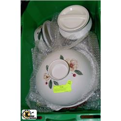 7 PIECE SAVANNAH GROVE STONEWARE COLLECTION