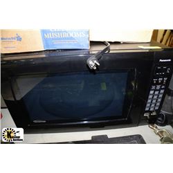 BLACK MICROWAVE PANASONIC 2.2CUBIC FEET