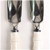 Image 2 : Two Shoe Horns