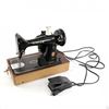 Image 2 : Singer Sewing Machine and Case