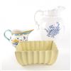 Image 2 : 2 Pitchers and a Small Planter