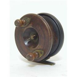 A WOODEN FISHING REEL, maker Allock, diameter 10cm  20-40...