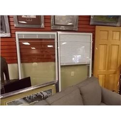 GLASS WINDOWS WITH BUILT IN BLINDS - THERMAL - 2 TTL - PATIO DOOR SIZE
