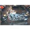 Image 1 : 2002 HARLEY-DAVIDSON V-ROD